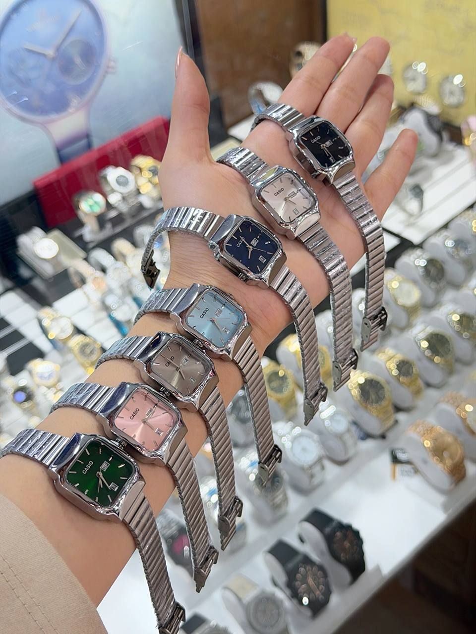ساعت زنانه کاسیو بندکرکره ای